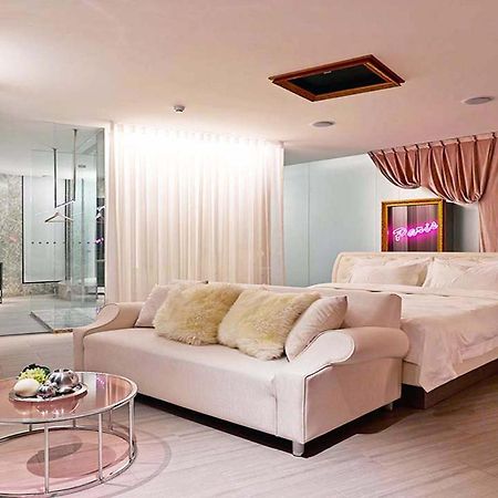 All-Ur Boutique Motel-Hsin Chu Branch Sin-ču Exteriér fotografie